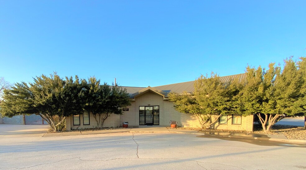 1600 Avenue O, Eunice, NM à vendre - Photo principale - Image 1 de 1