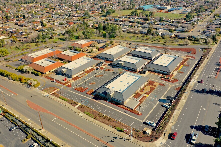 1250-1288 Concannon Blvd, Livermore, CA à louer - Photo du bâtiment - Image 2 de 25