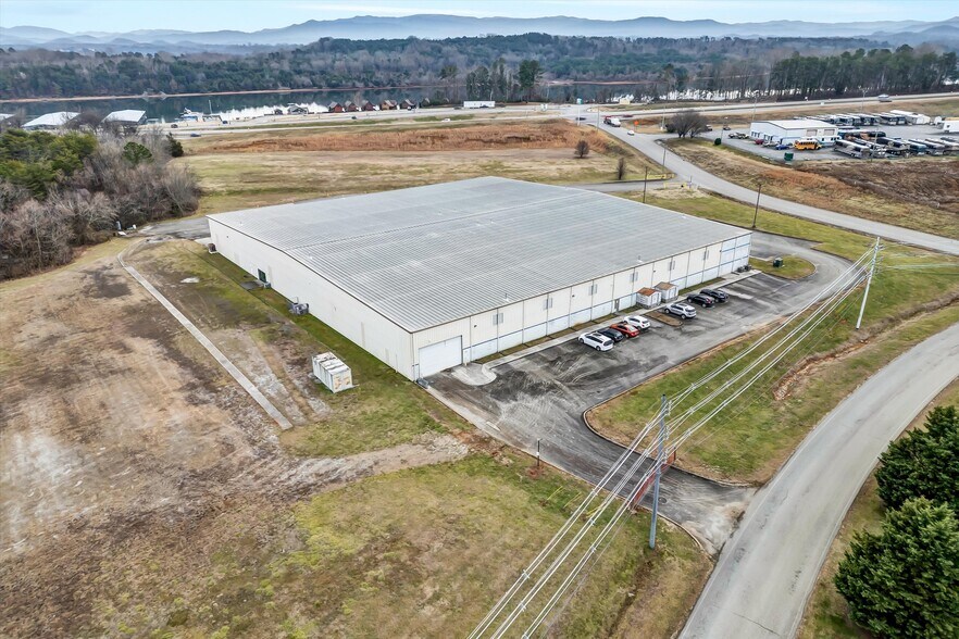 124 Tellico Port Rd, Vonore, TN à vendre - Photo du bâtiment - Image 2 de 17