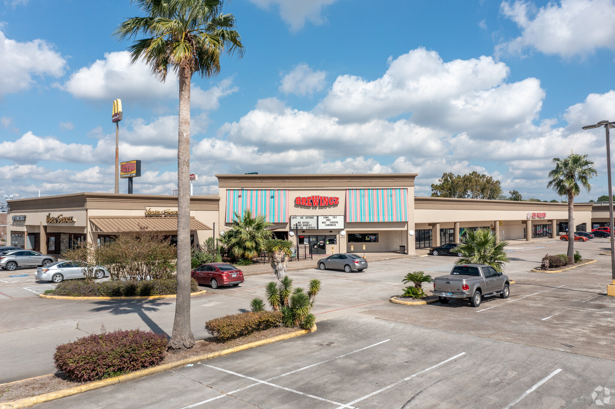 6902-6958 Garth Rd, Baytown, TX for lease Building Photo- Image 1 of 7