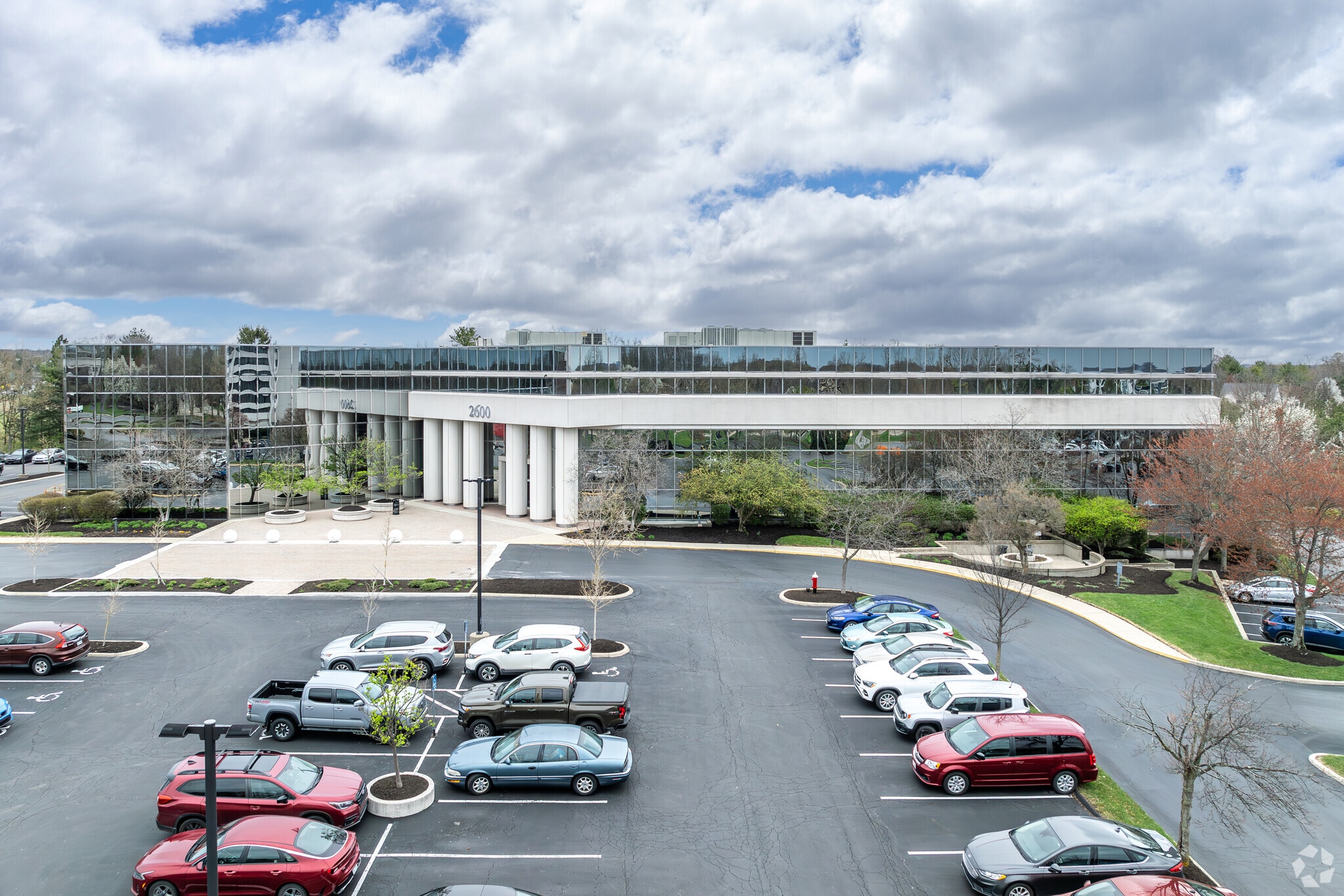 2600 Corporate Exchange Dr, Columbus, OH for sale Primary Photo- Image 1 of 16