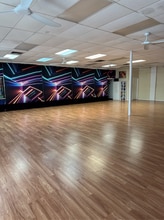 7050 Winkler Rd, Fort Myers, FL for lease Interior Photo- Image 2 of 7