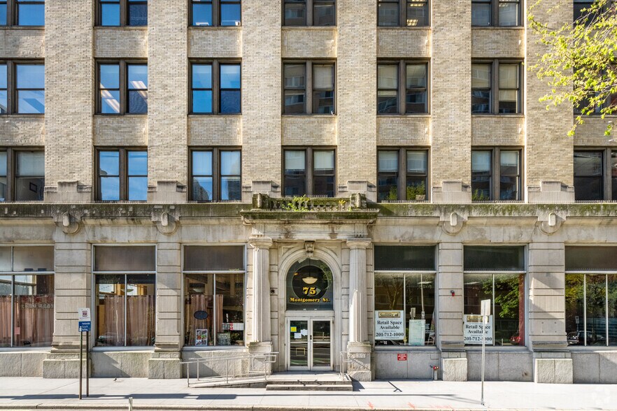 75 Montgomery St, Jersey City, NJ à louer - Photo du bâtiment - Image 2 de 6