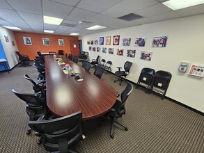 1405 N San Fernando Blvd, Burbank, CA for lease Interior Photo- Image 2 of 5