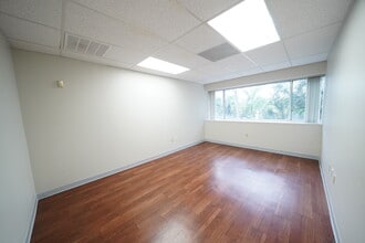 5701 NW 88th Ave, Tamarac, FL for lease Building Photo- Image 1 of 11