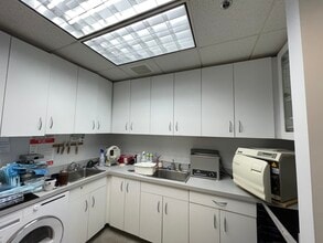 5530 Wisconsin Ave, Chevy Chase, MD à louer Photo intérieure- Image 2 de 45