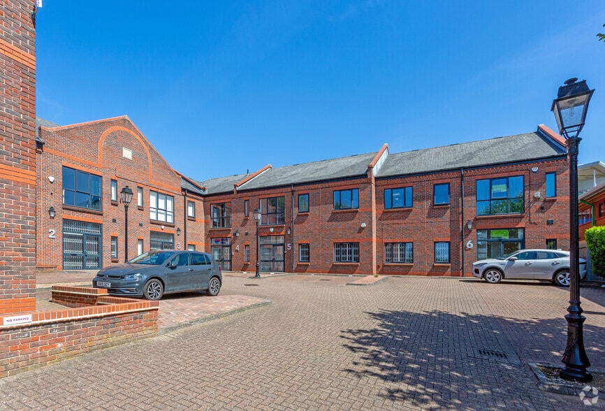 Swingbridge Rd, Grantham à louer - Photo principale - Image 1 de 3