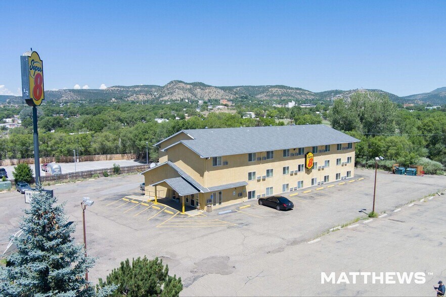 1610 Cedar St, Raton, NM à vendre - Photo du bâtiment - Image 2 de 3