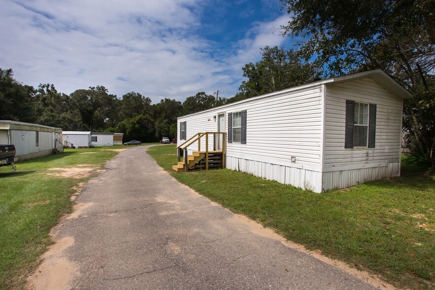 9771 Guidy Ln, Pensacola, FL for sale - Building Photo - Image 3 of 16
