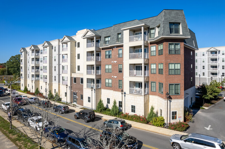 1034 East St, Walpole, MA for lease - Primary Photo - Image 1 of 7