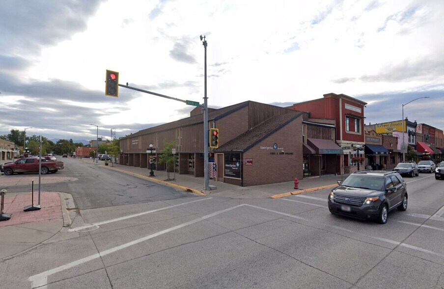 101 S Main St, Kalispell, MT à louer - Photo du bâtiment - Image 3 de 4