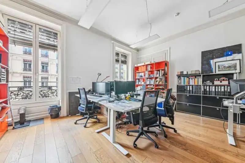 63 Rue De La République, Lyon for lease Interior Photo- Image 1 of 7