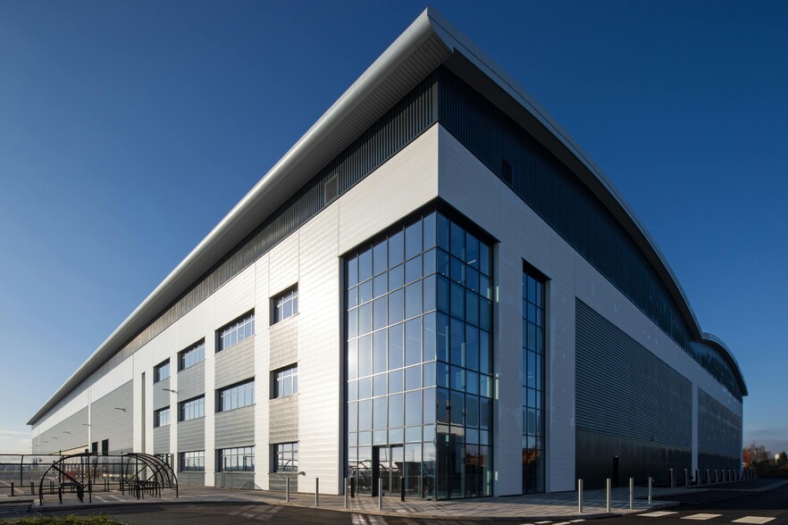 B173 Lichfield Rd, Barton Under Needwood for lease - Building Photo - Image 2 of 11