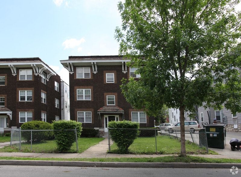 3909-3911 Scarritt Ave, Kansas City, MO for sale - Building Photo - Image 2 of 18