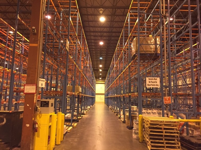 2801 S Marsh Ave, Yorktown, IN for lease - Interior Photo - Image 3 of 12