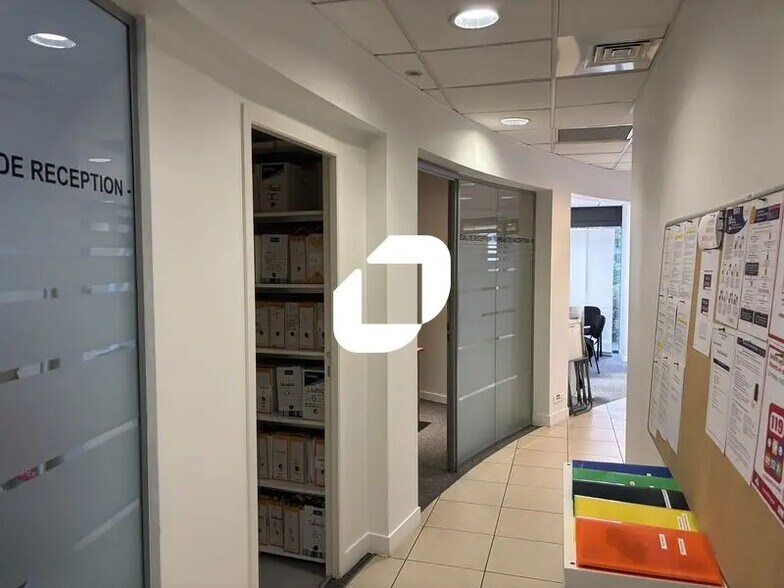 Bureau dans Bruges à louer - Photo intérieure - Image 2 de 6