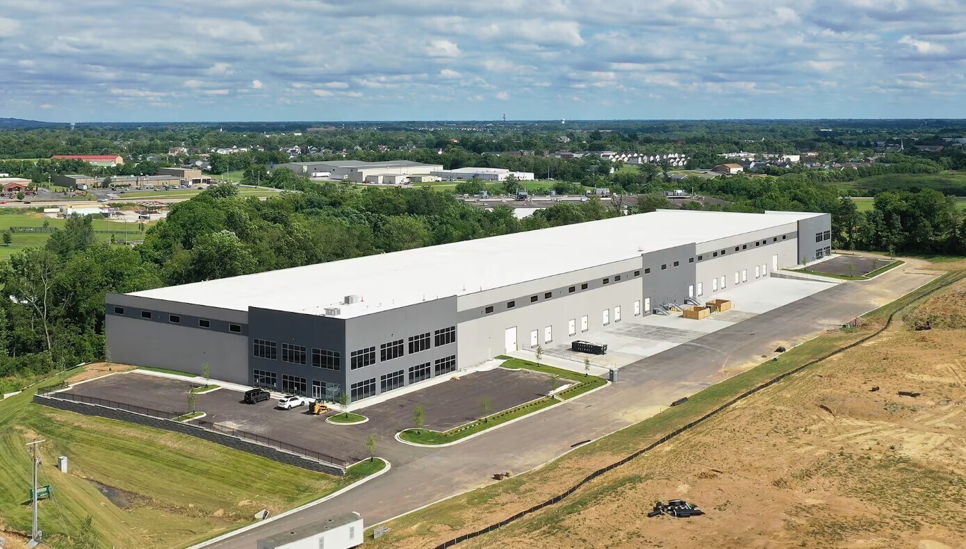 6937 Midland Industrial Dr, Shelbyville, KY à louer Photo du bâtiment- Image 1 de 3