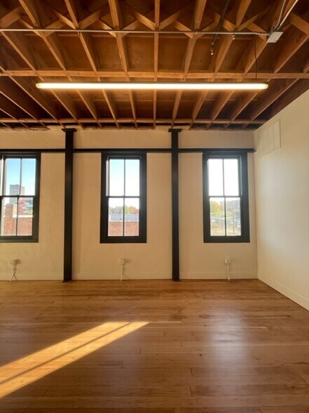 1201 Keosauqua Way, Des Moines, IA à louer - Photo intérieure - Image 3 de 5