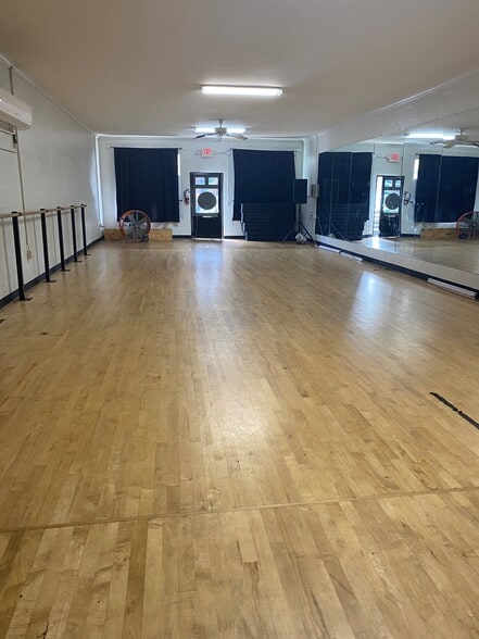 4217-4219 W Bay To Bay Blvd, Tampa, FL for sale - Interior Photo - Image 3 of 7