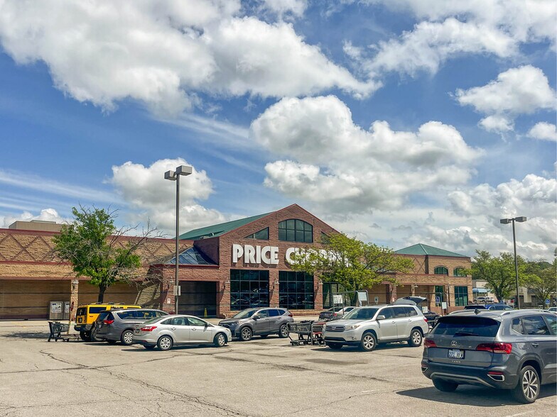 7000 W 75th St, Overland Park, KS à louer - Photo du bâtiment - Image 1 de 1