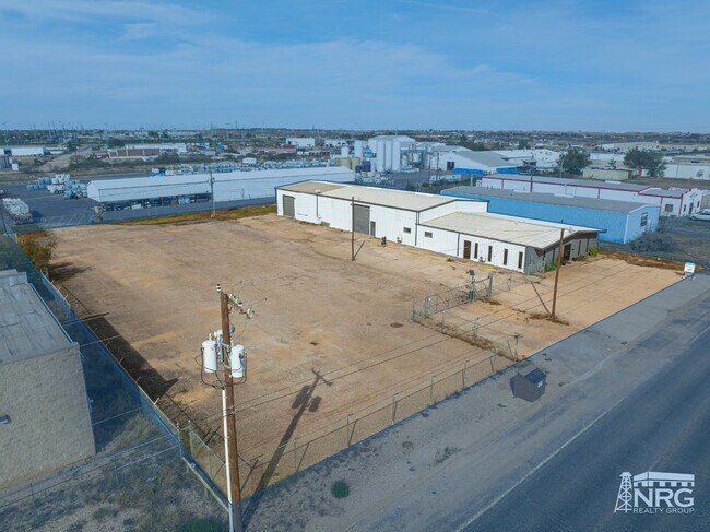 Plus de détails pour 2415 E Highway 80, Midland, TX - Industriel à louer