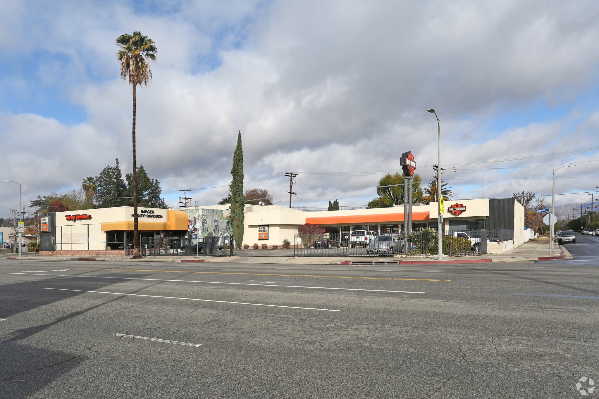 22107 Sherman Way, Canoga Park, CA for sale Primary Photo- Image 1 of 11