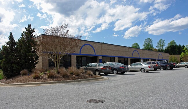 Plus de détails pour 301 10th St NW, Conover, NC - Bureau à louer