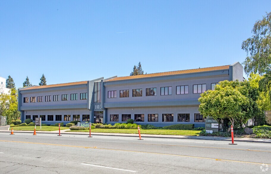 1038 Leigh Ave, San Jose, CA à louer - Photo du bâtiment - Image 2 de 14