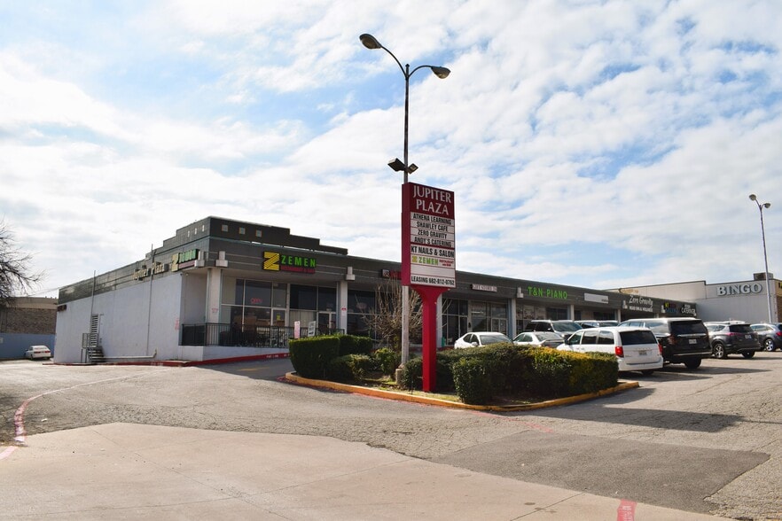 2122-2148 E Belt Line Rd, Richardson, TX à louer - Photo du bâtiment - Image 3 de 4