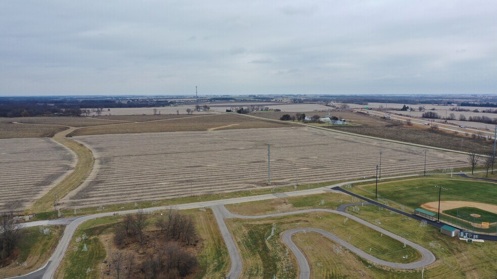 2877 E 5th Rd, La Salle, IL à vendre - Photo du bâtiment - Image 3 de 4