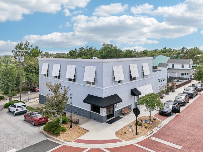 Plus de détails pour 801 W Montrose St, Clermont, FL - Commerce de détail à vendre