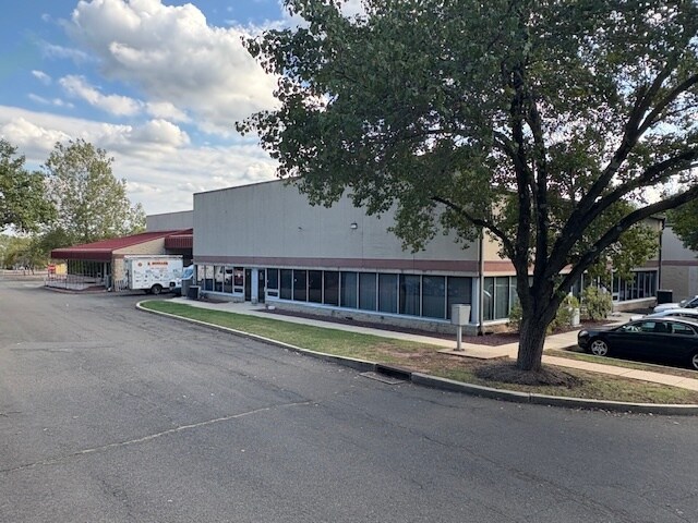 216 Us Highway 206, Hillsborough, NJ à louer - Photo du bâtiment - Image 2 de 7