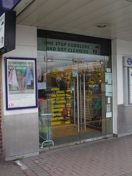 Station Rd, Upminster à louer - Photo du bâtiment - Image 2 de 2