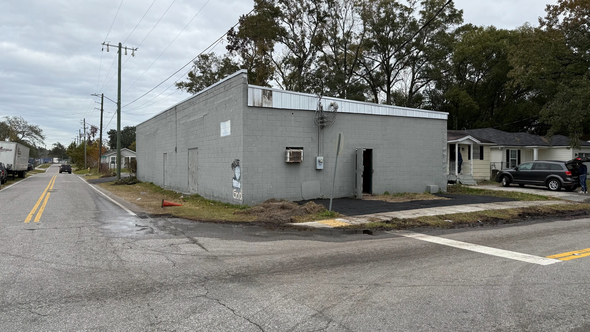 735 Canal St, Jacksonville, FL for lease Primary Photo- Image 1 of 6