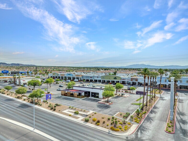 221 N Stephanie St, Henderson, NV à louer - Photo du bâtiment - Image 3 de 7