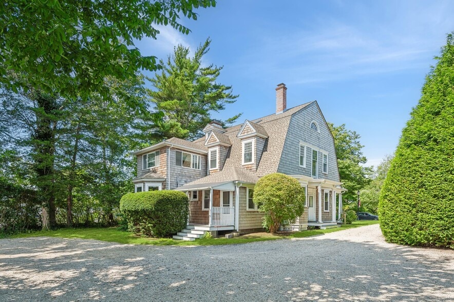 10 Pantigo Rd, East Hampton, NY for sale - Building Photo - Image 1 of 27