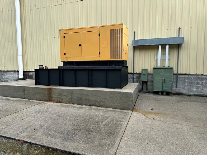 3830 Corporate, Petersburg, VA à vendre - Photo du bâtiment - Image 3 de 16