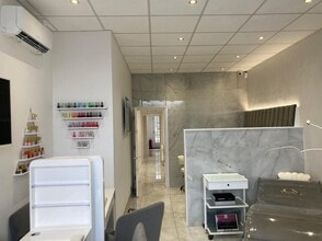 445-447 High Rd, Woodford Green à louer Photo intérieure- Image 1 de 9