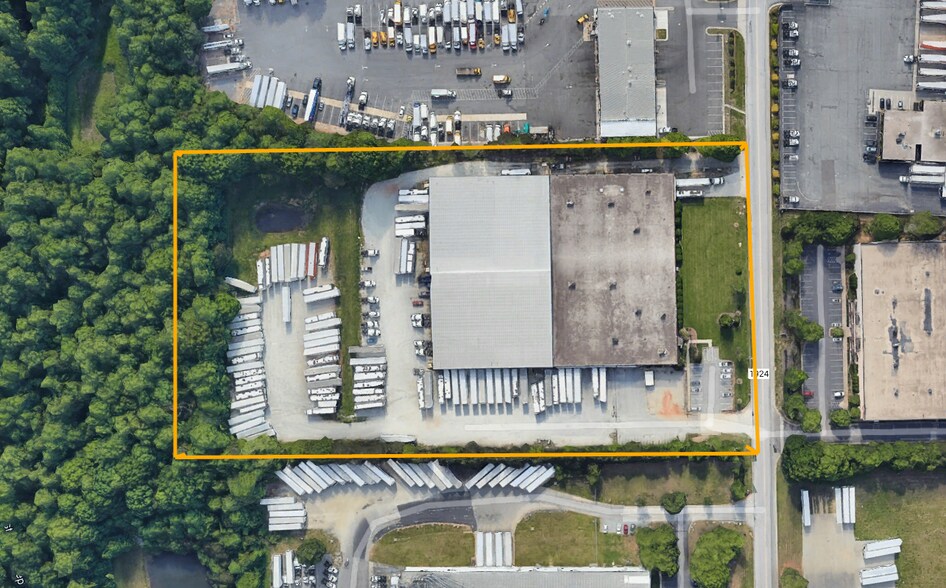 8425 Triad Dr, Greensboro, NC à vendre - Photo du bâtiment - Image 3 de 3