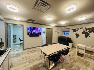 Plus de détails pour 333 17th St, Vero Beach, FL - Plusieurs types d'espaces à louer