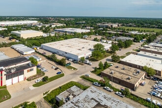 2300 Hammond Dr, Schaumburg, IL - Aerial map view
