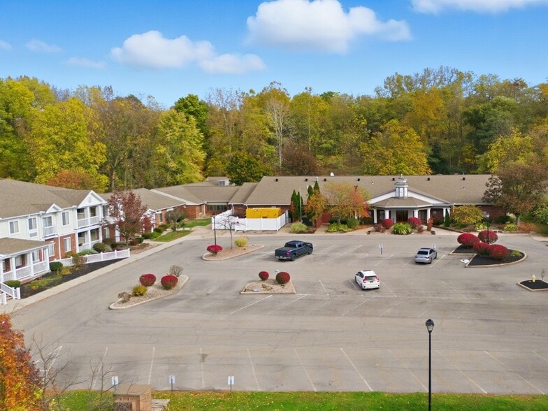 100 Village Wood Ln, Penfield, NY for sale - Building Photo - Image 2 of 37