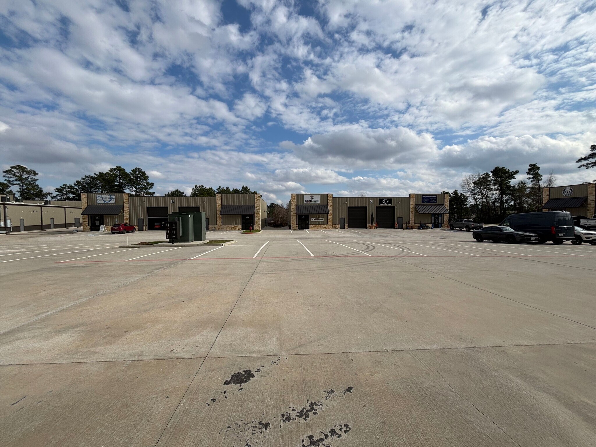 1905 Longmire Rd, Conroe, TX for lease Building Photo- Image 1 of 30