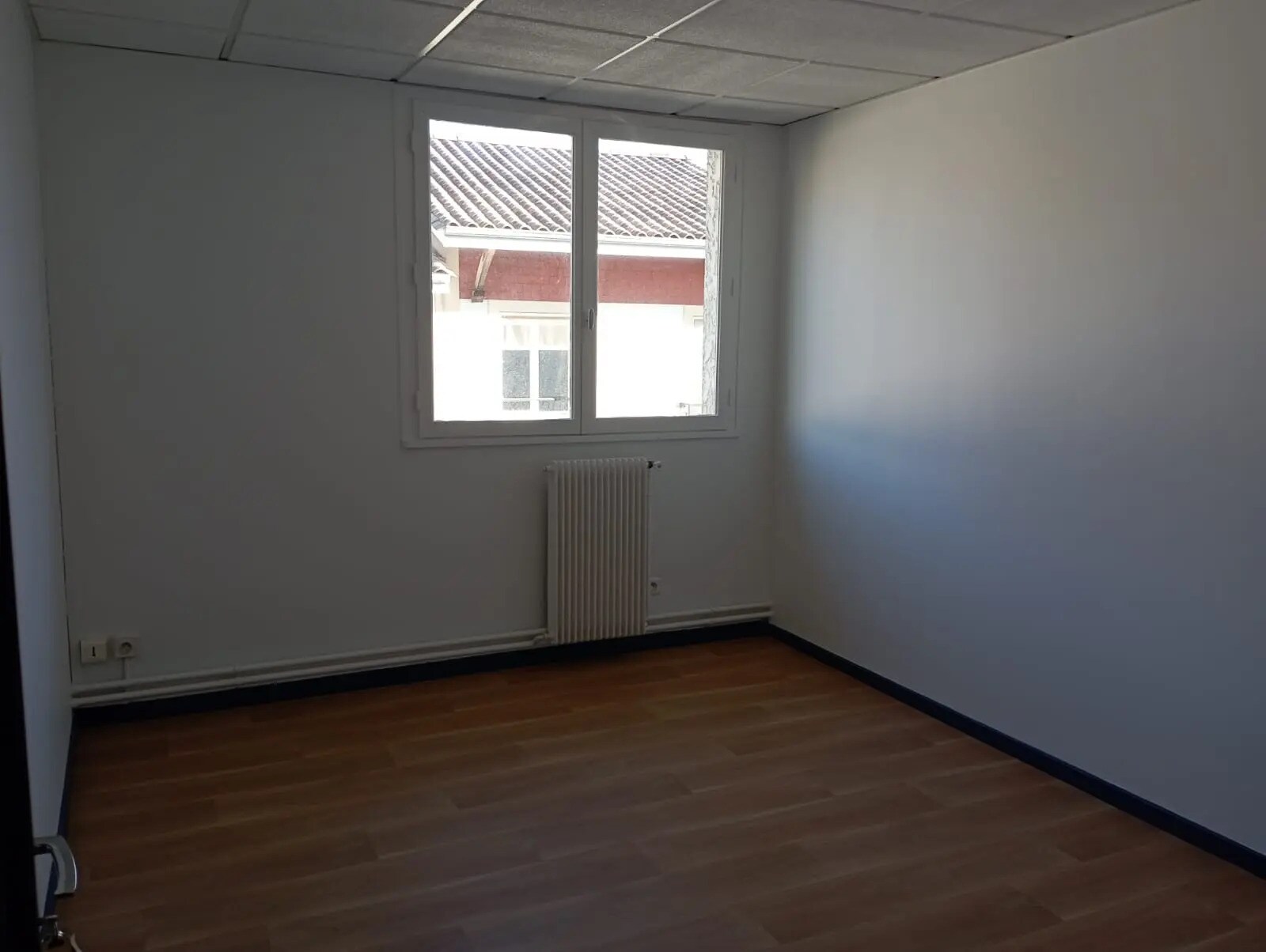 162 Cours Maréchal Gallieni, Talence for lease Interior Photo- Image 1 of 5