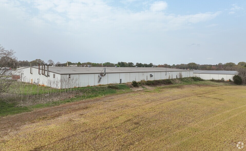 181 Bucks Industrial Rd, Statesville, NC à louer - Photo du bâtiment - Image 3 de 4