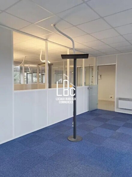 Bureau dans Nantes à louer - Photo du bâtiment - Image 2 de 13