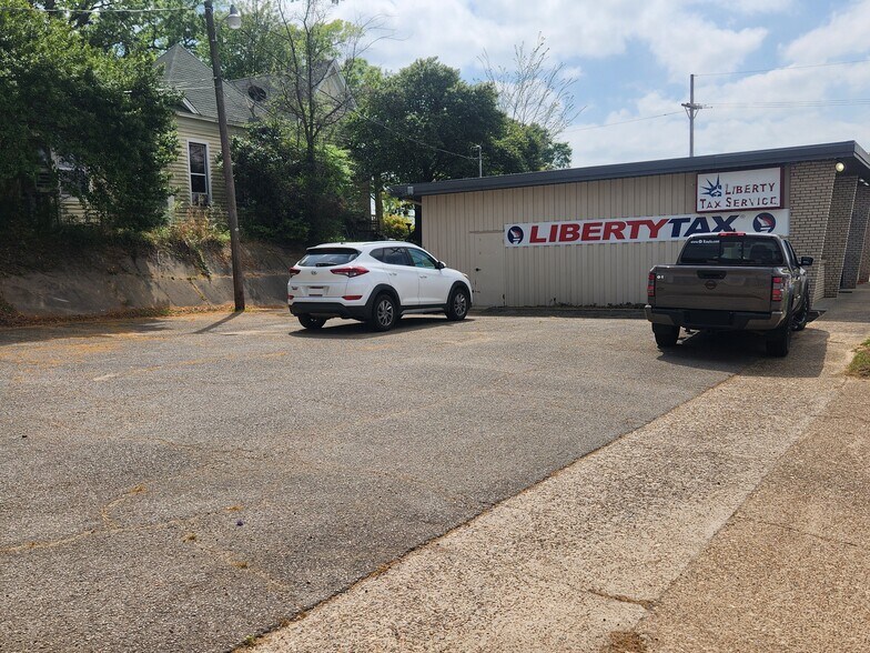 200 E Martin Luther King Jr Blvd, Texarkana, AR à vendre - Photo du bâtiment - Image 2 de 9