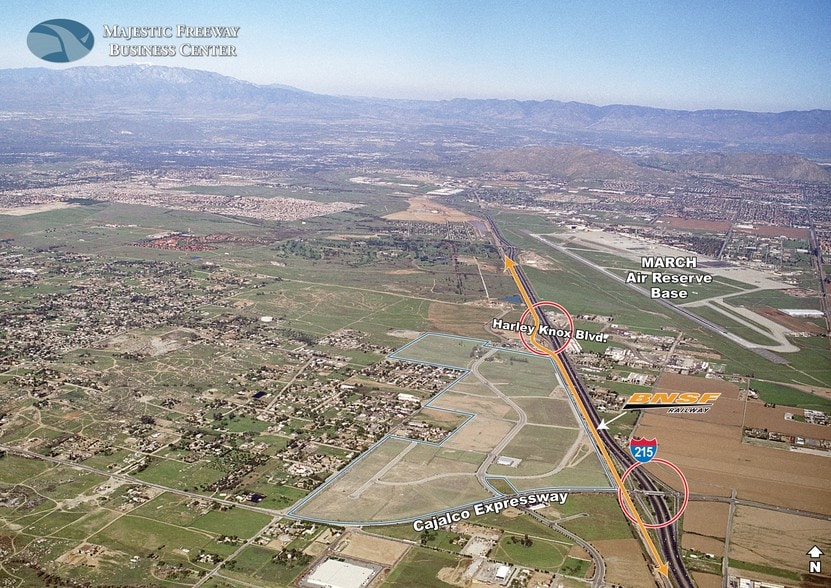 Cajalco Rd, Perris, CA à louer - Photo du bâtiment - Image 2 de 3