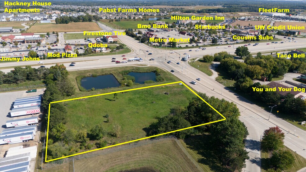 36520 E Valley Rd, Oconomowoc, WI à vendre - Aérien - Image 2 de 9