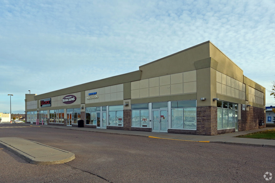 640 O'brien Rd, Renfrew, ON for lease - Primary Photo - Image 2 of 2